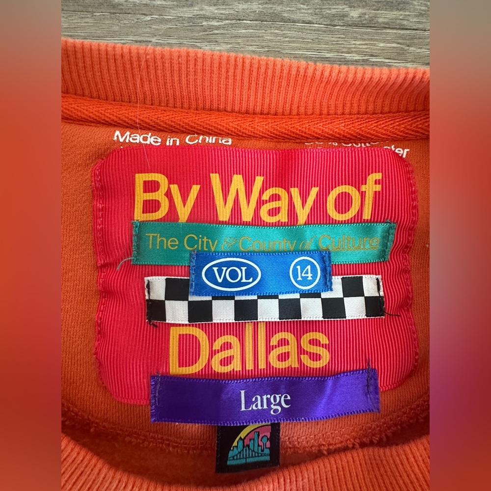 By way of Dallas skyline crewneck pullover sweatshirt‎ Size Large - Picture 5 of 11